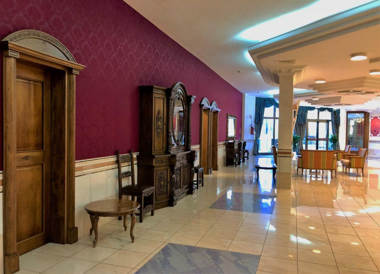 San Giovanni Rotondo Palace - Alihotels Exterior foto